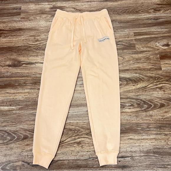 Peloton Women's‎ Small Pale Pink Ultimate Jogger Sweatpants Stronger Together - Picture 1 of 9